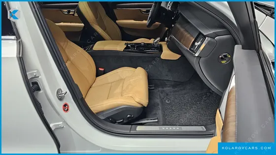 VOLVO S90 T8 AWD ULTRA BRIGHT
