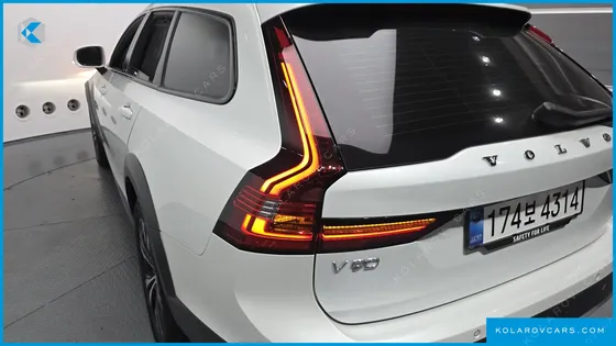 VOLVO V90 B5 PLUS AWD