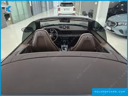 PORSCHE 911 CARRERA 4 CABRIOLET