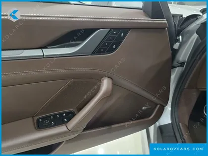 PORSCHE 911 CARRERA 4 CABRIOLET