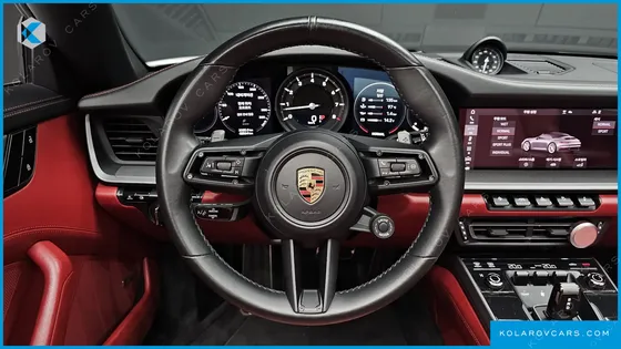 PORSCHE 911 CARRERA 4 CABRIOLET