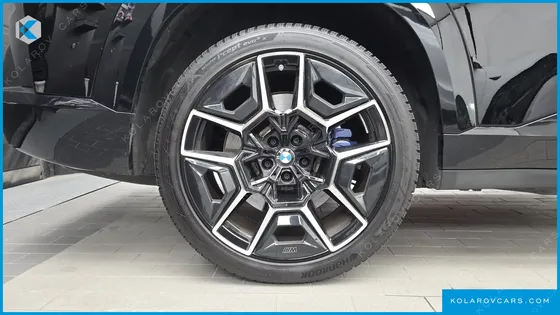 BMW XM 4.4