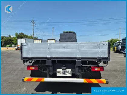 VOLVO CARGO TRUCK 10X4