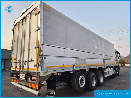 VOLVO CARGO TRUCK 10X4