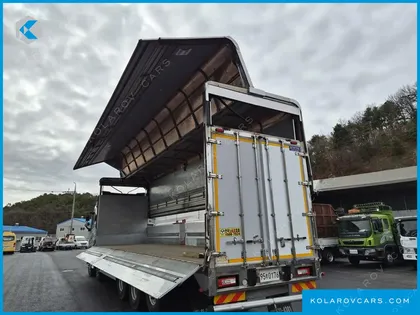 VOLVO CARGO TRUCK 10X4