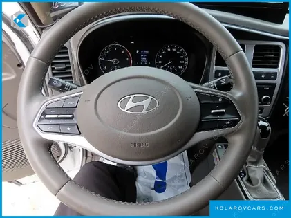 HYUNDAI PORTER II SUPER CABIN LPG