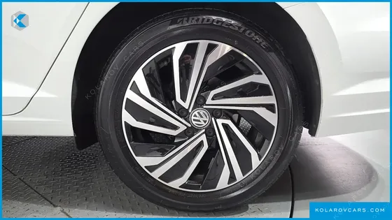VOLKSWAGEN JETTA 1.4 TSI PRESTIGE