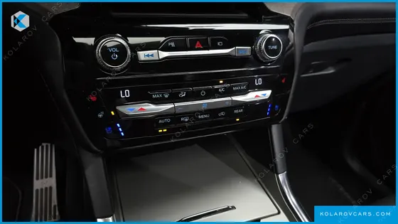 FORD EXPLORER 3.0 PLATINUM 4WD