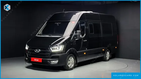 HYUNDAI SOLATI 15-SEATER