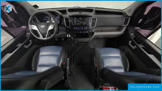 HYUNDAI SOLATI 15-SEATER