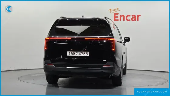 KIA CARNIVAL HEV 9 SEATER X LINE