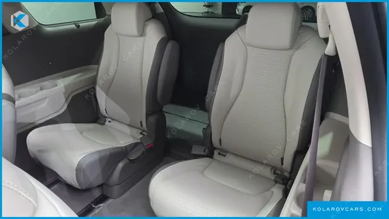 KIA CARNIVAL HEV 9 SEATER X LINE