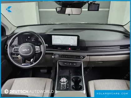 KIA CARNIVAL 9-SEATER PRESTIGE