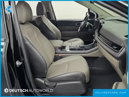 KIA CARNIVAL 9-SEATER PRESTIGE