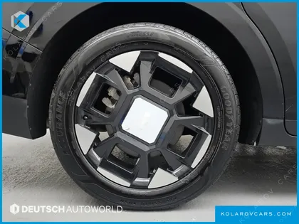 KIA CARNIVAL 9-SEATER PRESTIGE