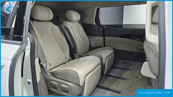 KIA CARNIVAL HEV 7SEATER SIGNATURE