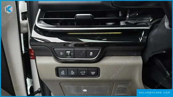 KIA CARNIVAL HEV 9SEATER SIGNATURE