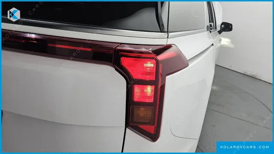 KIA CARNIVAL HEV 9SEATER SIGNATURE