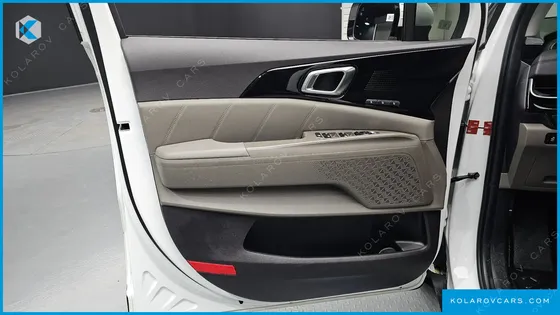 KIA CARNIVAL HEV 9SEATER SIGNATURE