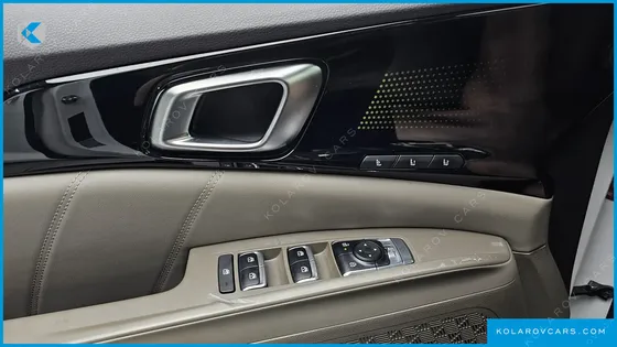 KIA CARNIVAL HEV 9SEATER SIGNATURE