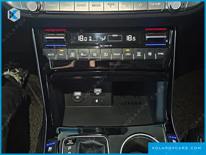KIA MOHAVE DIESEL 3.0 4WD 6-SEATER