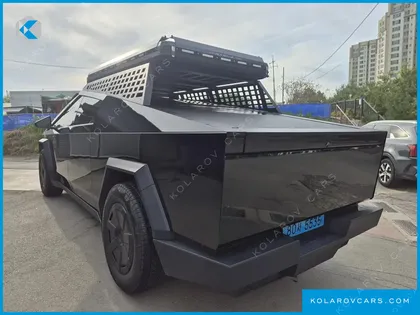 TESLA CYBERTRUCK AWD
