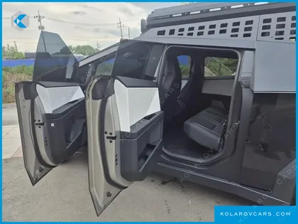 TESLA CYBERTRUCK AWD