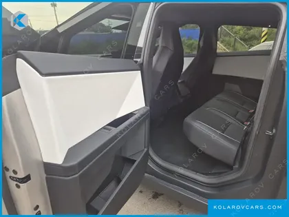 TESLA CYBERTRUCK AWD
