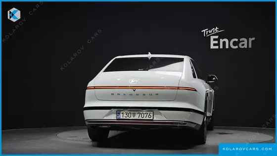 HYUNDAI GRANDEUR PREMIUM