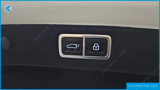 HYUNDAI GRANDEUR PREMIUM