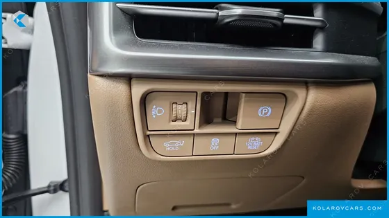 HYUNDAI GRANDEUR PREMIUM
