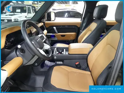 LAND ROVER DEFENDER 130 D300 X-DYNAMIC HSE