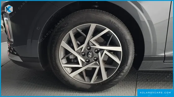 HYUNDAI GRANDEUR 2,5 GASOLINE 2WD