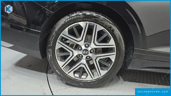 HYUNDAI GRANDEUR 2,5 GASOLINE 2WD