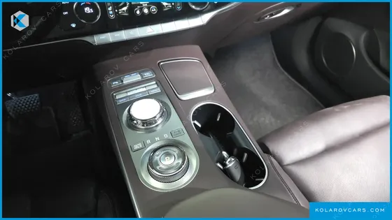GENESIS GV70 2.5T GASOLINE 2WD