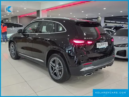 MERCEDES GLA-CLASS GLA250 4MATIC