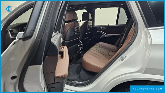 BMW X5 M50I