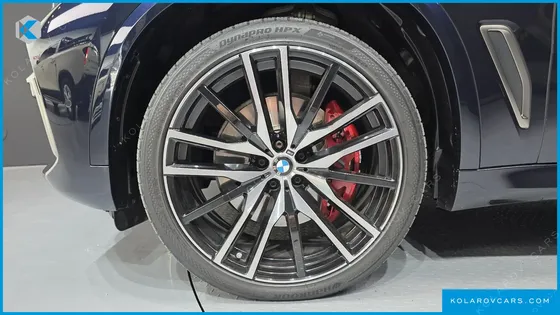BMW X5 M50I