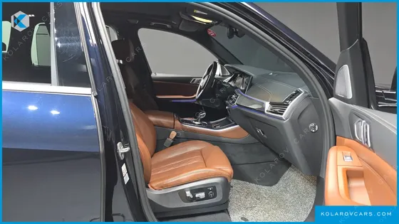 BMW X5 M50I