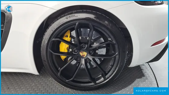 PORSCHE 718 4.0 SPYDER