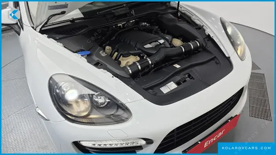 PORSCHE CAYENNE 4.8 GTS