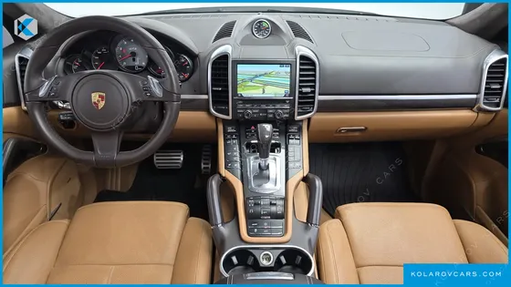 PORSCHE CAYENNE 4.8 GTS