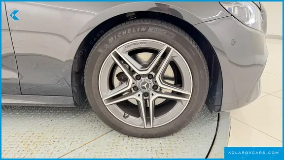 MERCEDES E-CLASS E250 AMG LINE