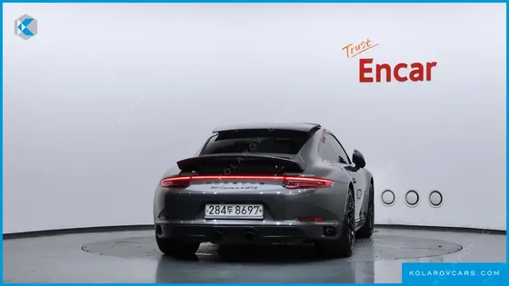 PORSCHE 911 CARRERA 4 GTS