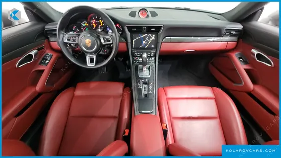 PORSCHE 911 CARRERA 4 GTS