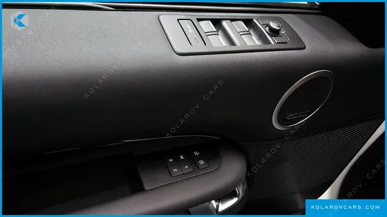 LAND ROVER DISCOVERY D300 HSE