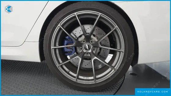 BMW M5 M5 SEDAN
