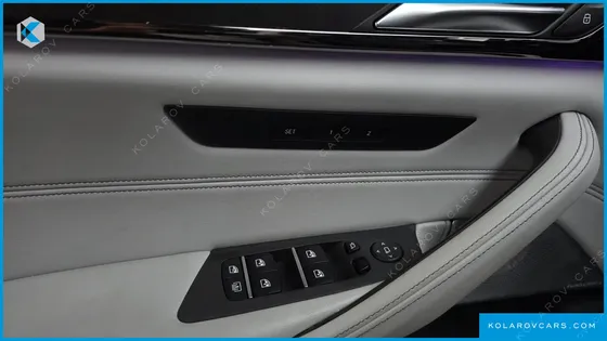 BMW M5 M5 SEDAN