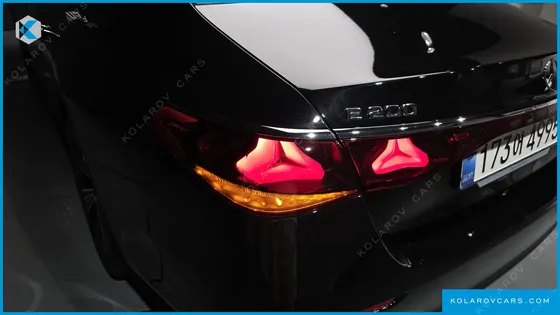 MERCEDES E-CLASS E200 AVANTGARDE