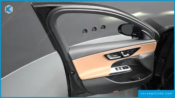 MERCEDES E-CLASS E200 AVANTGARDE